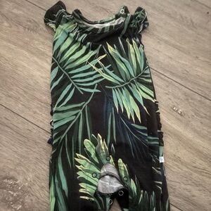 Posh peanut 3-6 romper